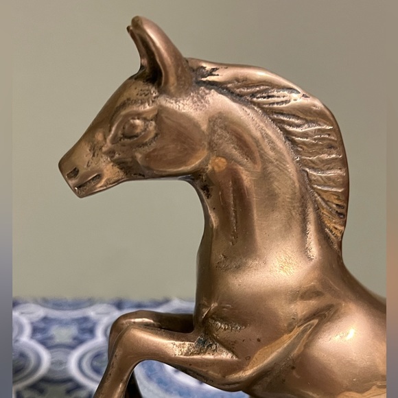 Vintage Brass Horse Jumping Stone Wall - Picture 7 of 13